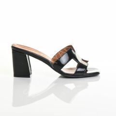 KADIN HAKİKİ DERİ RUGAN SİYAH RENK TOPUKLU TERLİK