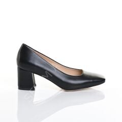 KADIN SİYAH HAKİKİ DERİ RAHAT KALIP AYAKKABI