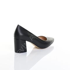 KADIN SİYAH HAKİKİ DERİ RAHAT KALIP AYAKKABI