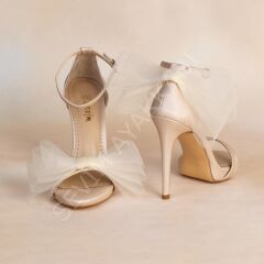 KADIN ŞAMPANYA RENK FİYONKLU ŞIK TASARIM ABİYE AYAKKABI