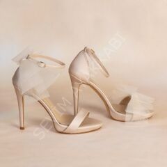 KADIN ŞAMPANYA RENK FİYONKLU ŞIK TASARIM ABİYE AYAKKABI