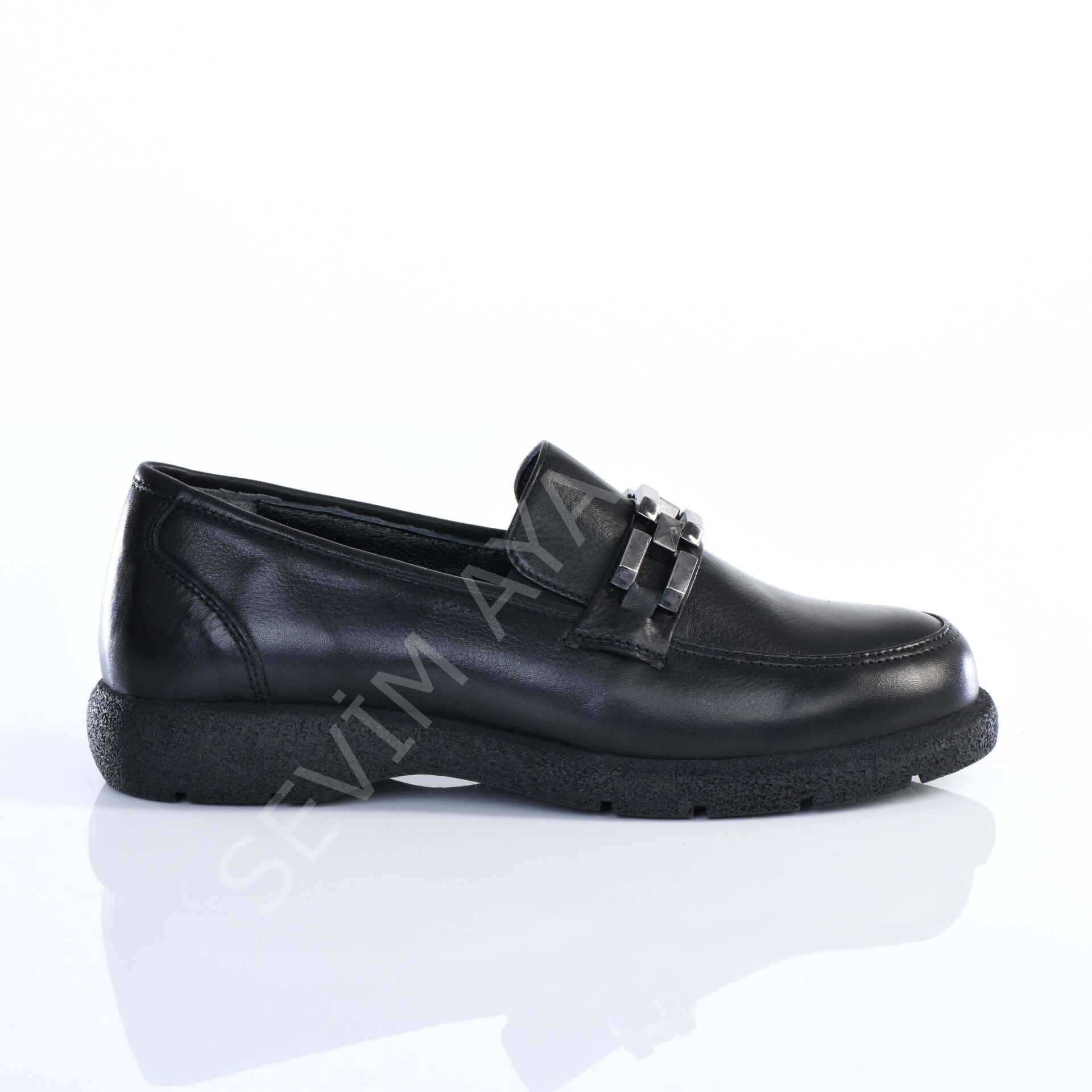 KADIN HAKİKİ DERİ TOKALI MEVSİMLİK AYAKKABI