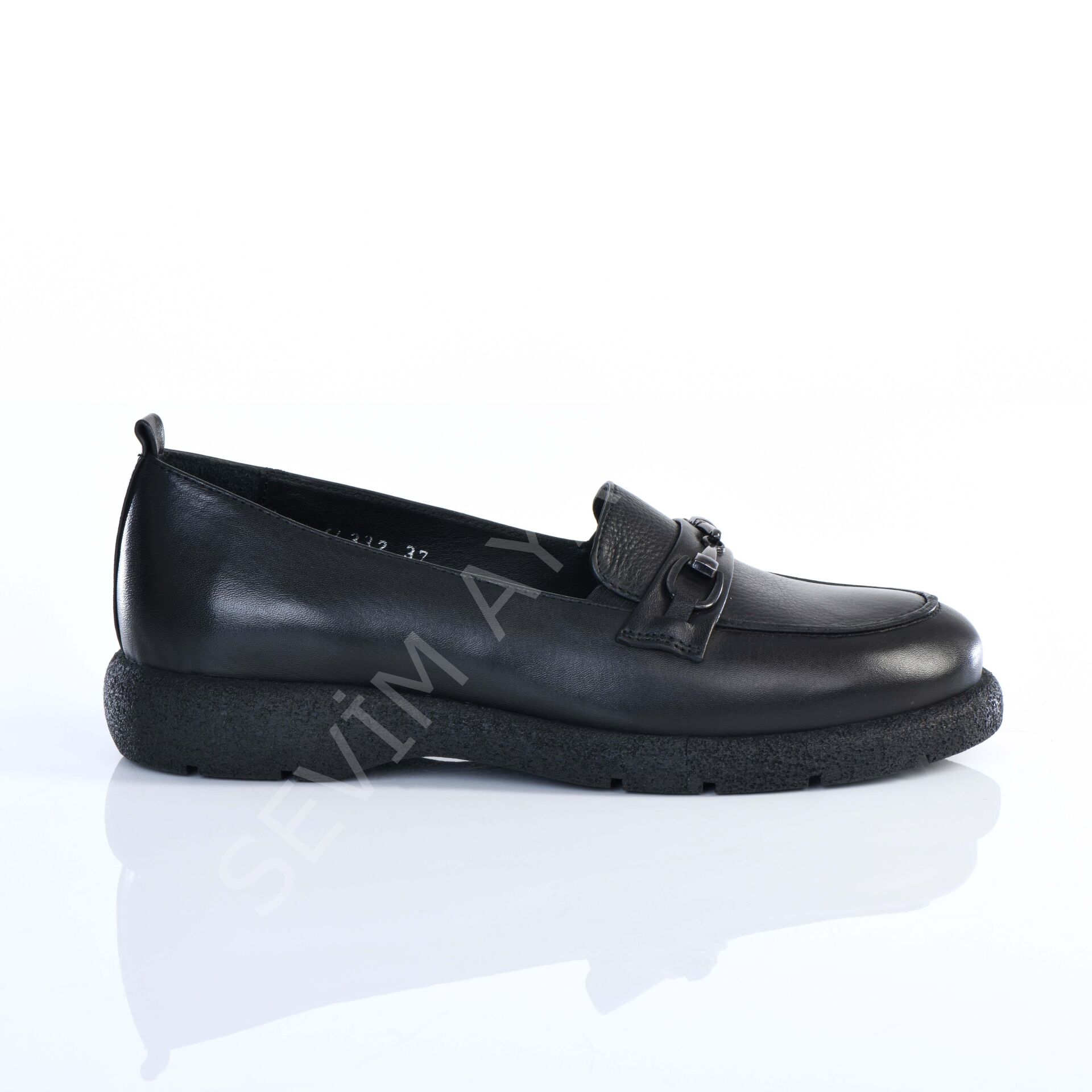 KADIN HAKİKİ DERİ MEVSİMLİK TABAN SİYAH RENK AYAKKABI