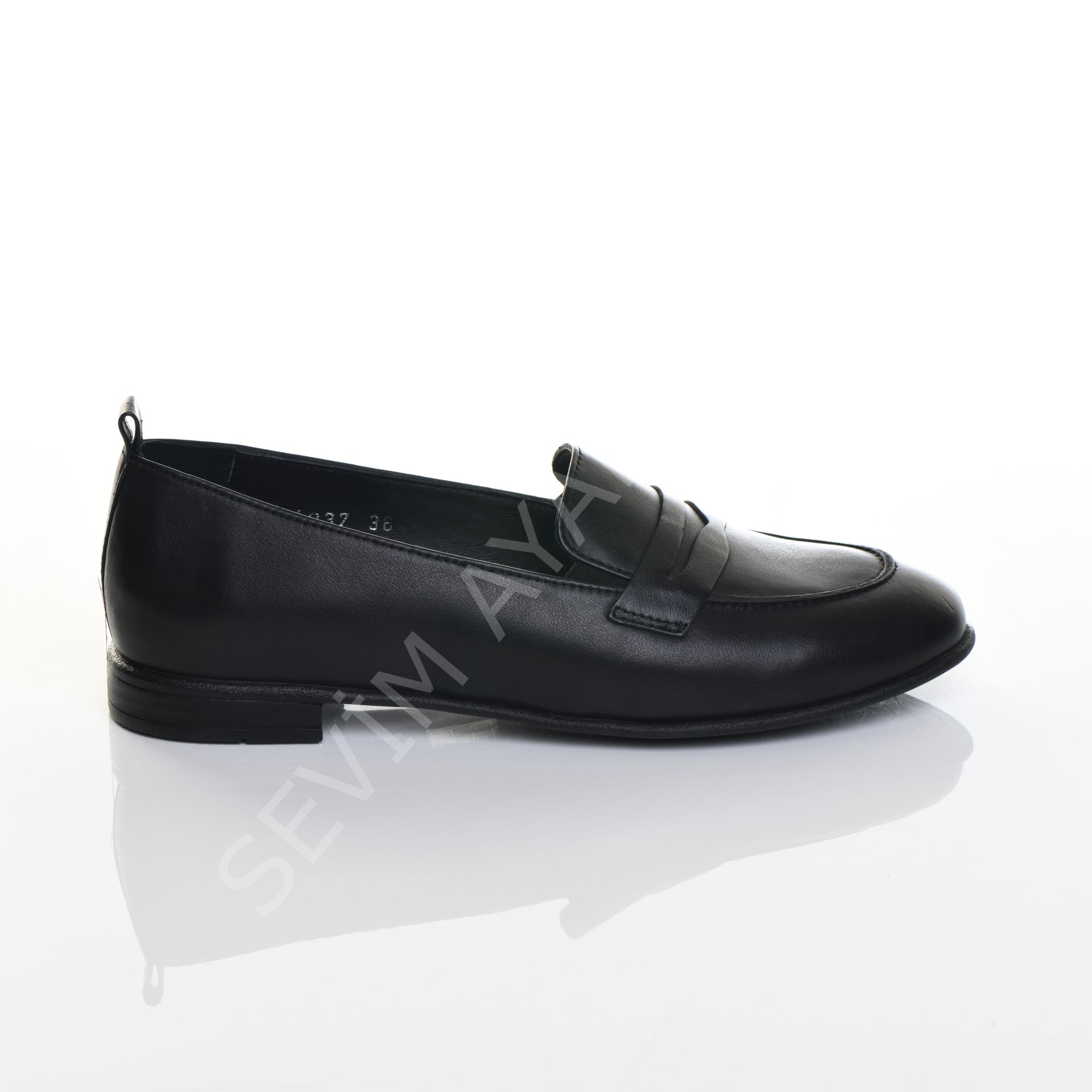 KADIN HAKİKİ DERİ SİYAH LOAFER BABET