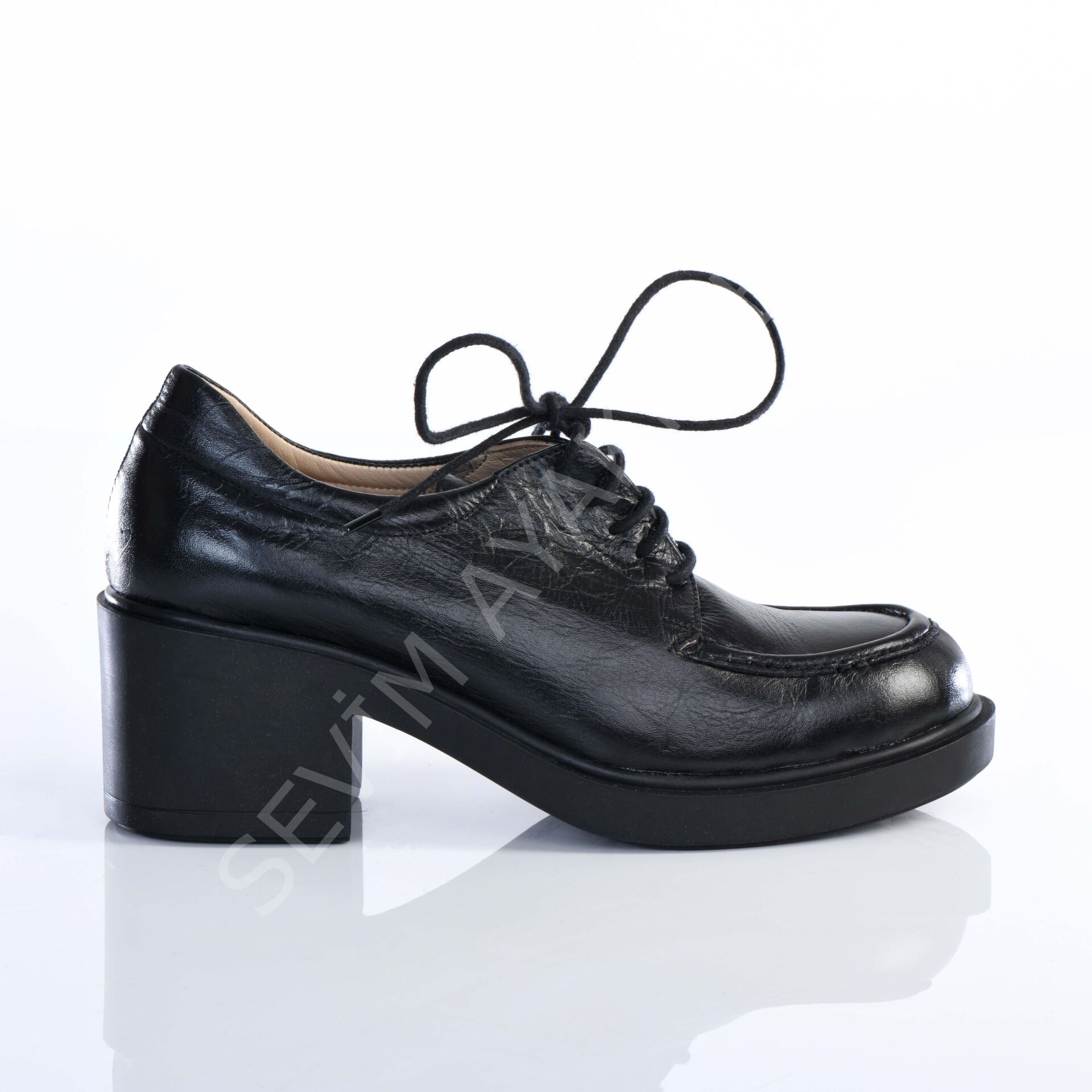 KADIN HAKİKİ DERİ MEVSİMLİK TABAN GÜNLÜK AYAKKABI