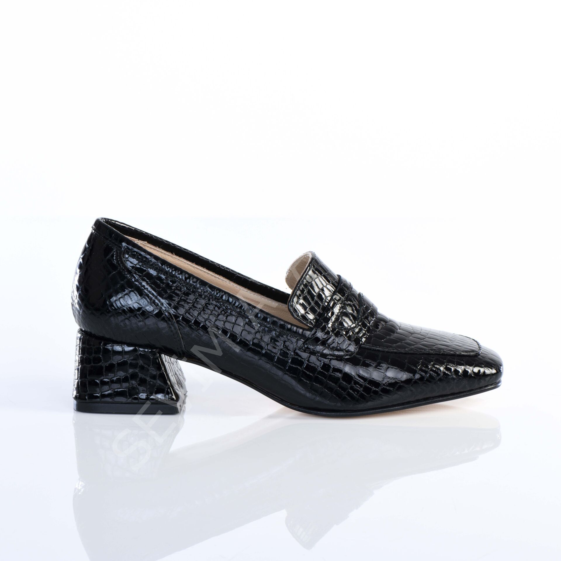 KADIN HAKİKİ DERİ 4CM TOPUKLU KROKO BASKI SİYAH RUGAN GÜNLÜK AYAKKABI