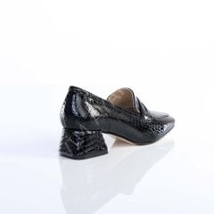 KADIN HAKİKİ DERİ 4CM TOPUKLU KROKO BASKI SİYAH RUGAN GÜNLÜK AYAKKABI
