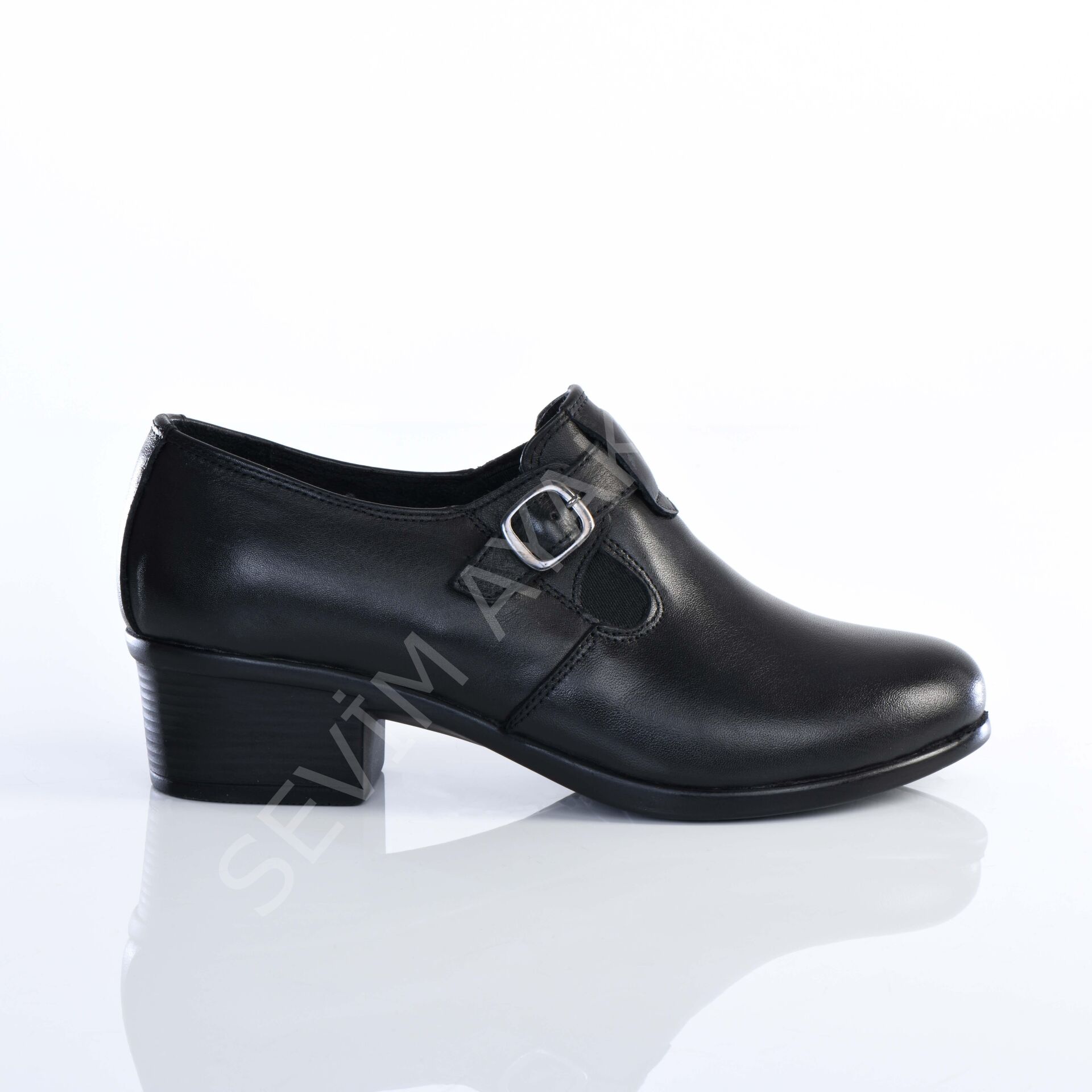 KADIN HAKİKİ DERİ ORTOPEDİK TABAN GÜNLÜK AYAKKABI