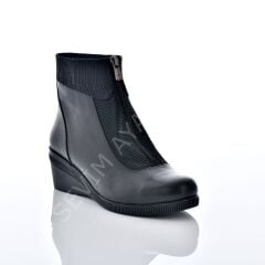 KADIN HAKİKİ DERİ SİYAH ORTOPEDİK ÖNDEN FERMUARLI GÜNLÜK BOT